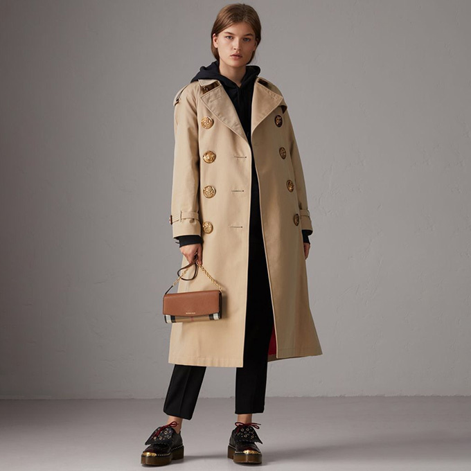 burberry house check leather chain wallet